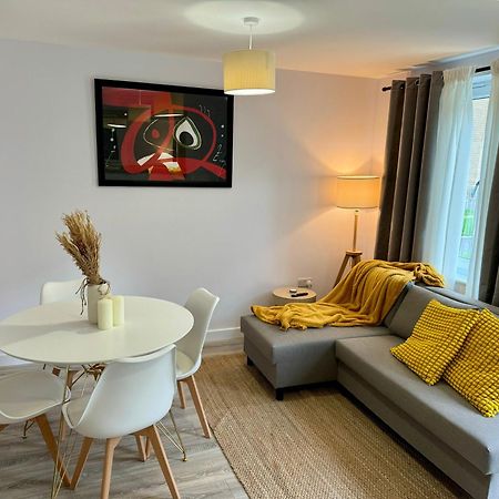 Apartament Brand New Flat 5 With Free Parking And Fast Wifi York Zewnętrze zdjęcie
