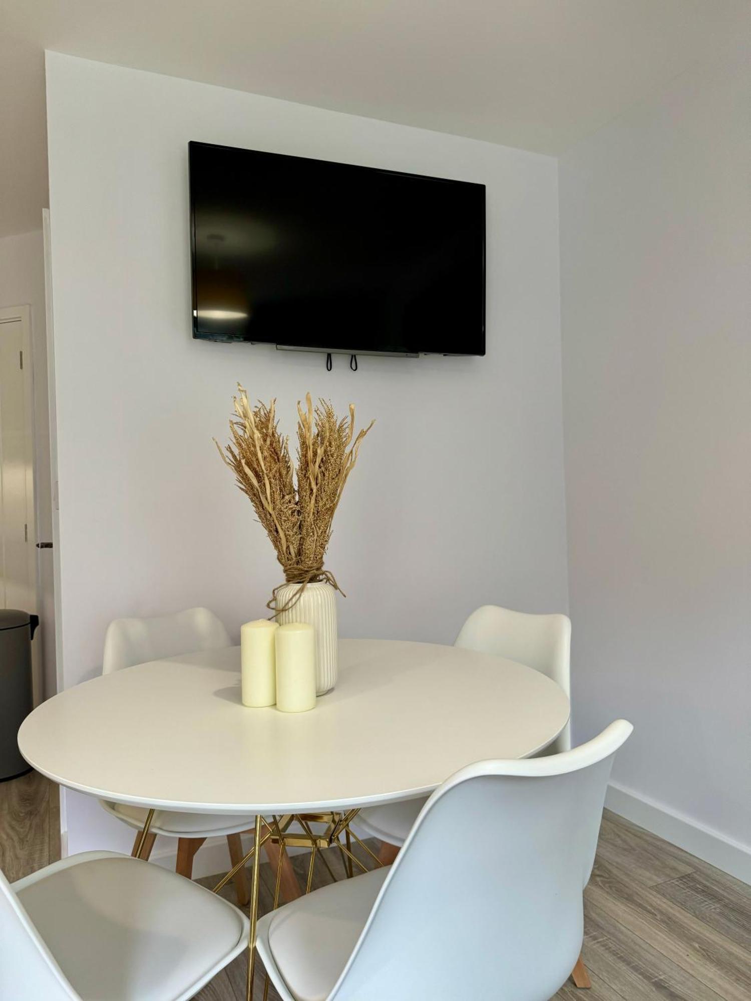Apartament Brand New Flat 5 With Free Parking And Fast Wifi York Zewnętrze zdjęcie