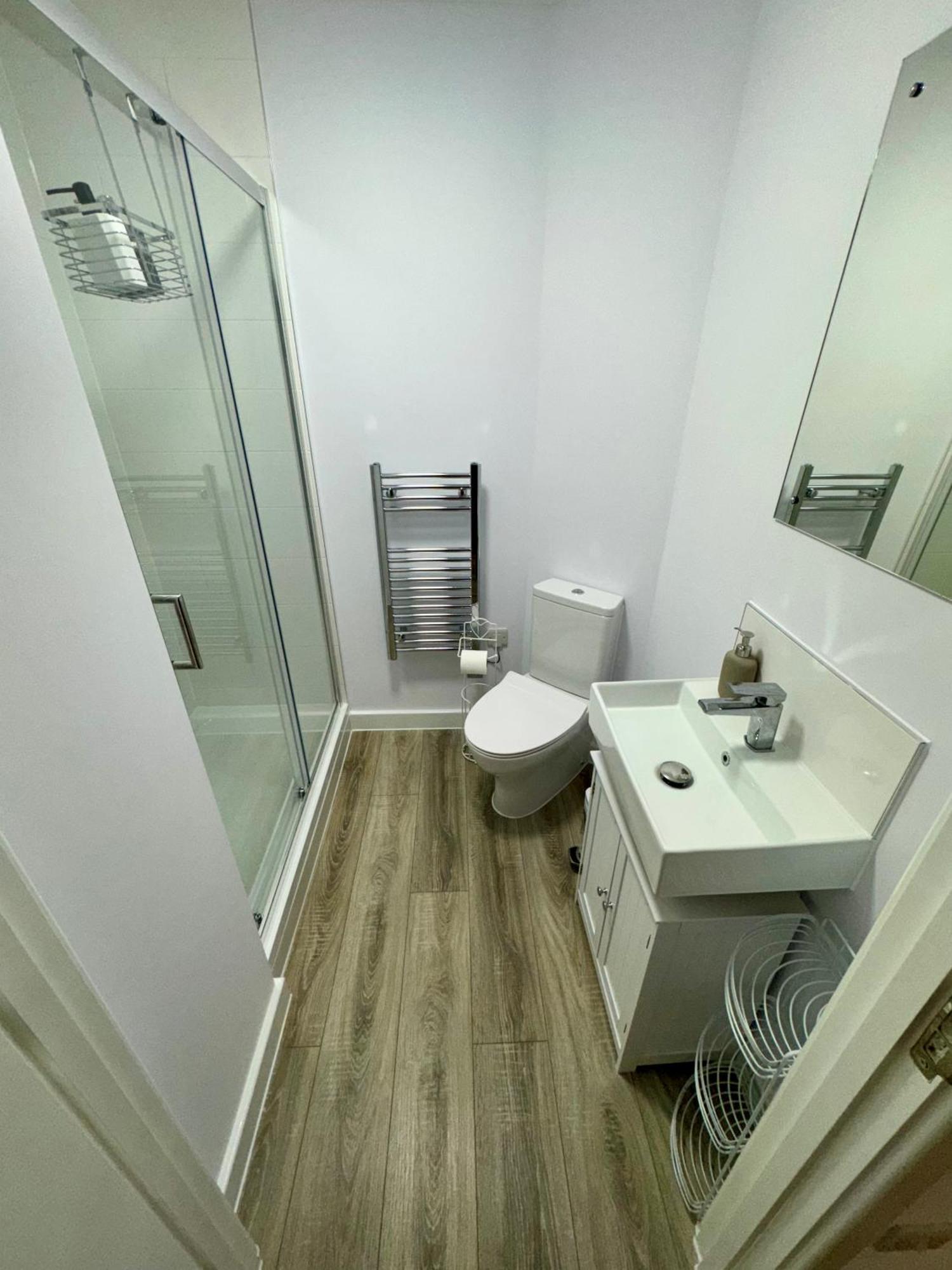 Apartament Brand New Flat 5 With Free Parking And Fast Wifi York Zewnętrze zdjęcie